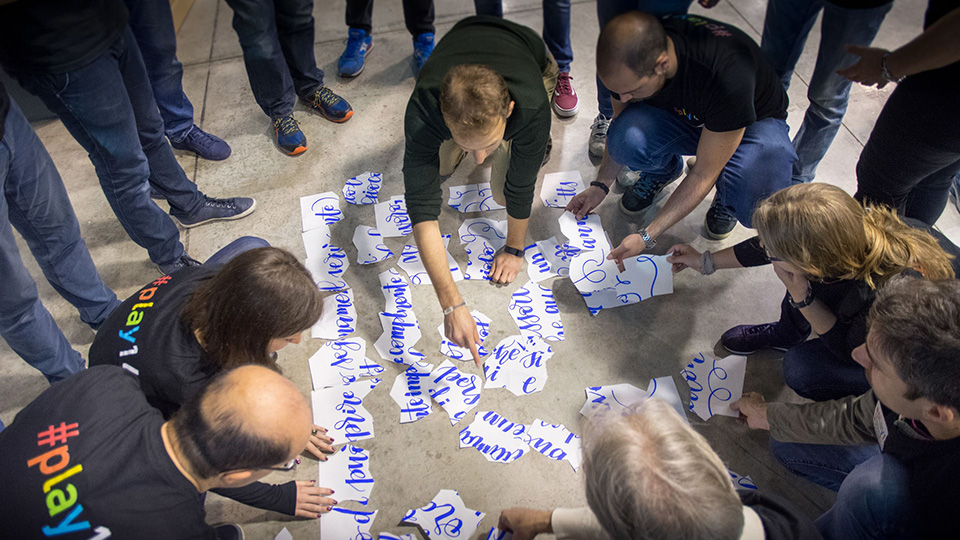 Figura 1 – #play14 è un’esperienza svolta in uno spirito divertente e collaborativo.