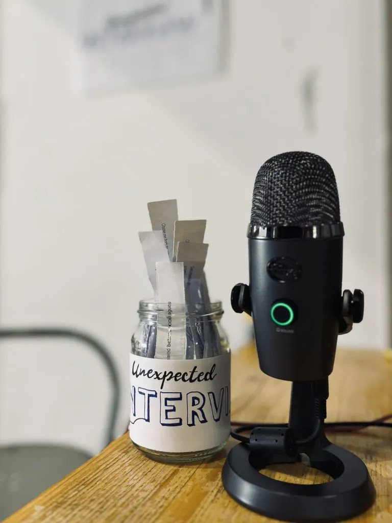 Figura 6 – Non chiamiamola “podcast”: l’intervista imprevista è un modo per stimolare la riflessione sulla relazione tra gioco, lavoro e vita personale.